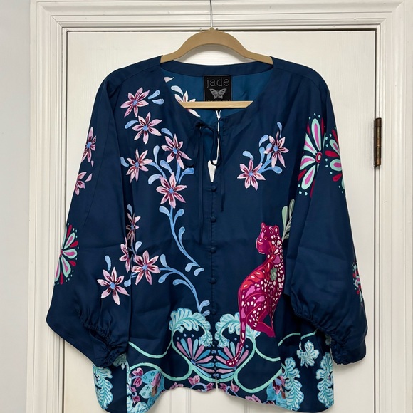 Johnny Was Harlyn Blouse V-Neck Dark Navy Blue Floral Jaguar Silk NWT XL - Picture 4 of 7